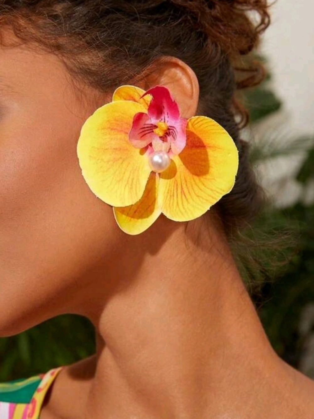 MODCLOTH LIGHTWEIGHT ORCHID XL LARGE EARRINGS